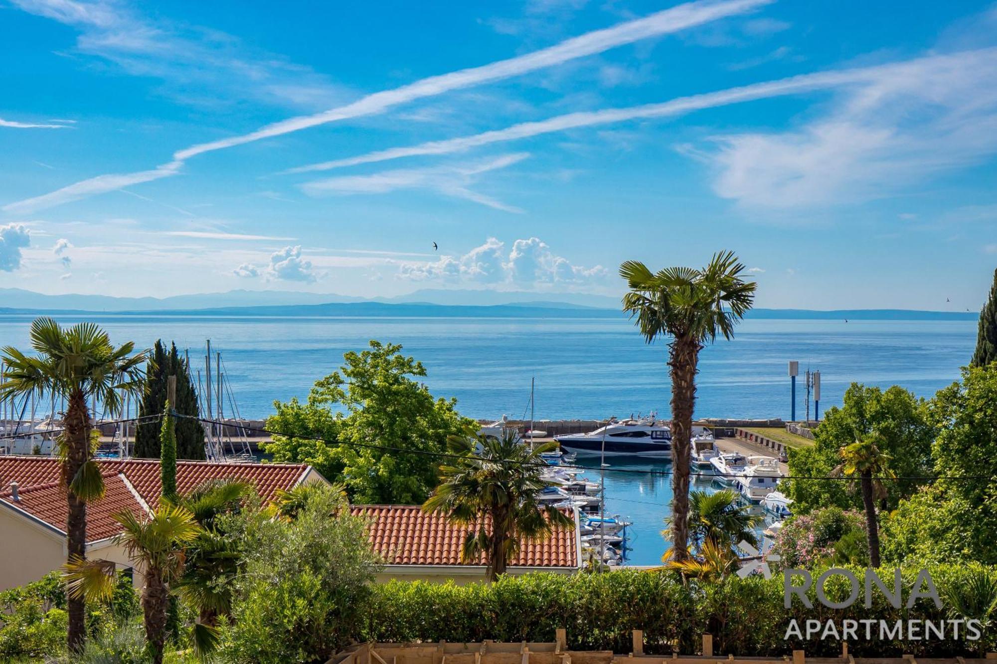 Apartments Rona Erea Ičići Esterno foto